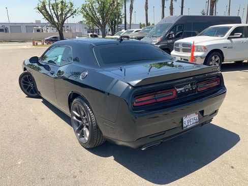 Certified 2021 Dodge Challenger R/T Scat Pack w/ Driver Convenience Group RWD image 5