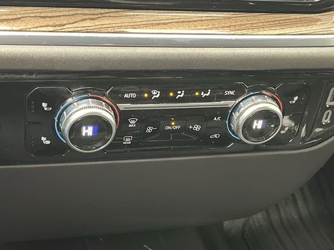 Certified 2023 GMC Sierra 1500 Elevation image 23