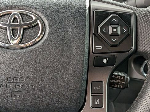 Used 2023 Toyota Tacoma TRD Off-Road AWD/4WD image 15