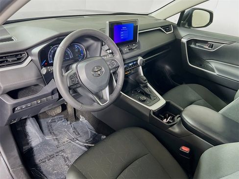 Certified 2023 Toyota RAV4 XLE image 10