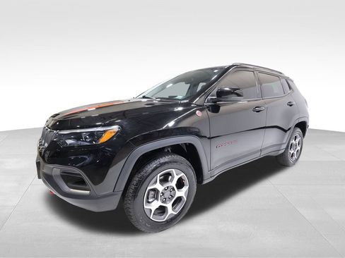 Used 2022 Jeep Compass Trailhawk w/ Trailhawk Elite Group image 8