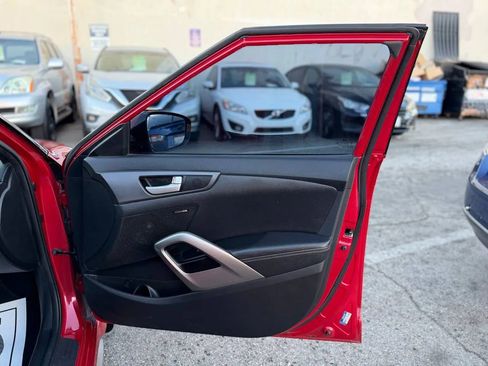 Used 2016 Hyundai Veloster Turbo w/ Option Group 04 image 31