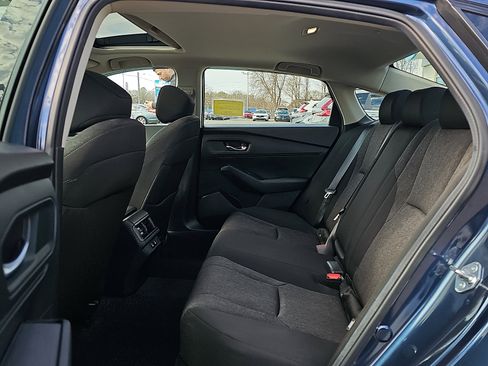Used 2025 Honda Accord SE image 10