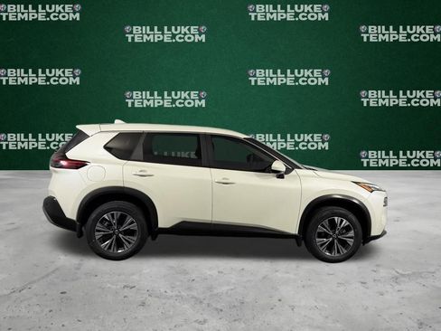 Used 2023 Nissan Rogue SV image 7