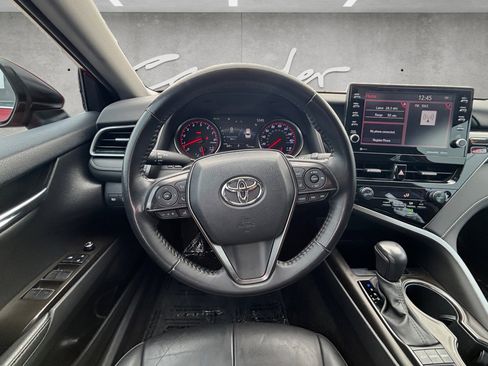Used 2022 Toyota Camry XSE image 23