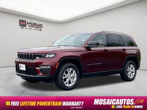 Used 2023 Jeep Grand Cherokee Limited w/ Luxury Tech Group II AWD/4WD image 3