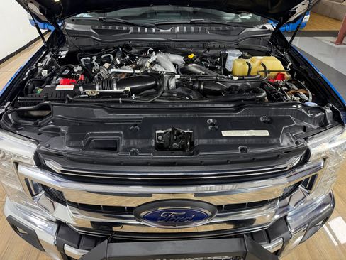 Used 2020 Ford F250 XLT w/ Tremor Off-Road Package AWD/4WD image 11