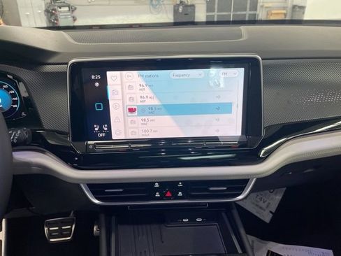 New 2025 Volkswagen Atlas Cross Sport SEL Premium R-Line image 14