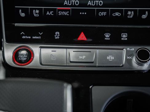 Used 2025 Audi SQ7 Prestige image 28