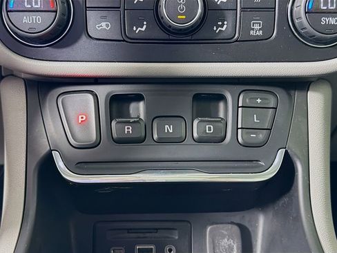 Used 2019 GMC Terrain SLT w/ Preferred Package image 19