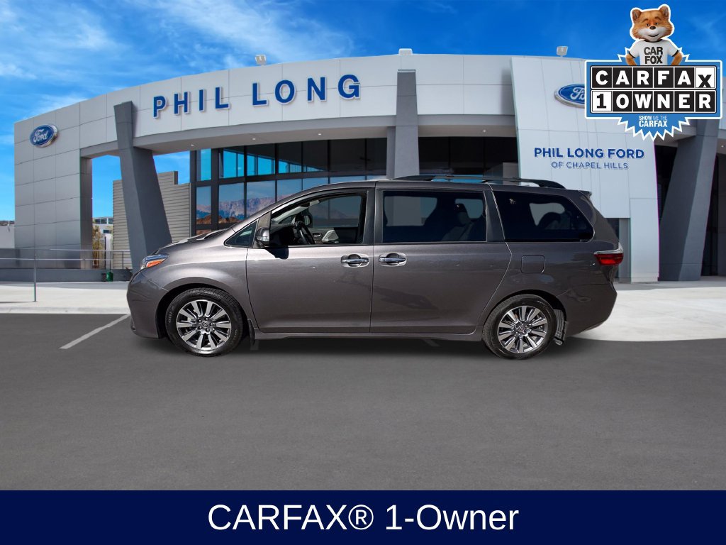 Used 2020 Toyota Sienna Limited Premium w/ Carpet Mat Package FWD image 2