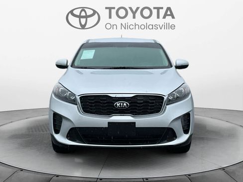 Used 2020 Kia Sorento AWD V6 image 9