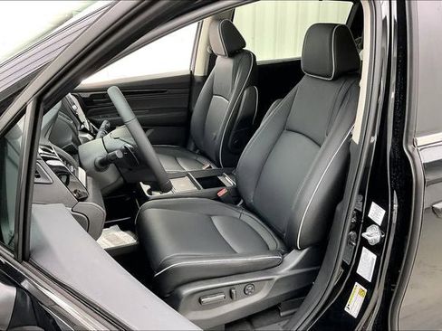 New 2026 Honda Odyssey Touring image 12
