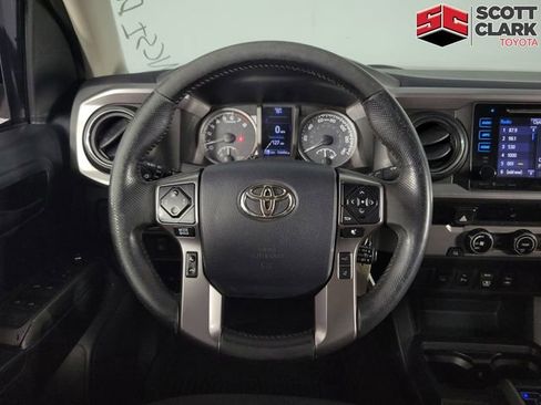 Used 2018 Toyota Tacoma SR5 RWD image 20