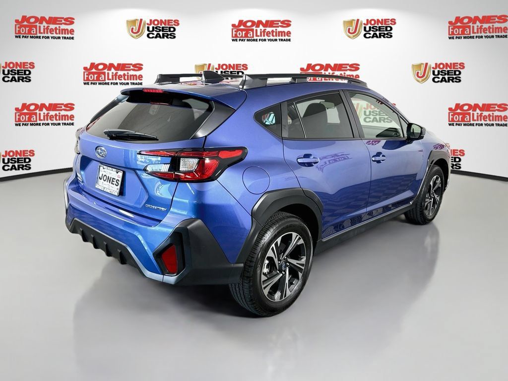 Used 2025 Subaru Crosstrek 2.5i Premium AWD/4WD image 17