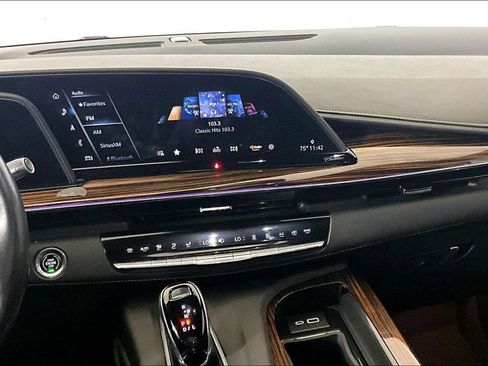 Used 2021 Cadillac Escalade ESV Luxury AWD/4WD image 5