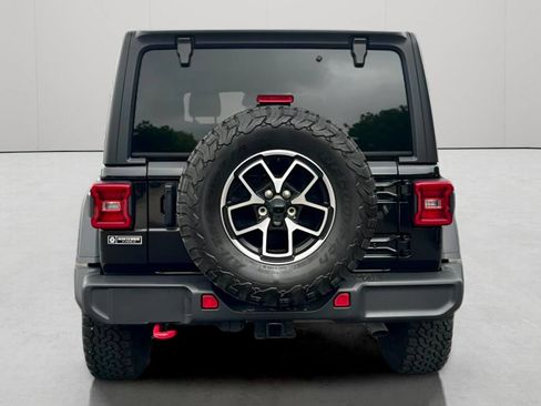 Used 2024 Jeep Wrangler Unlimited Rubicon w/ Dual Top Group AWD/4WD image 5