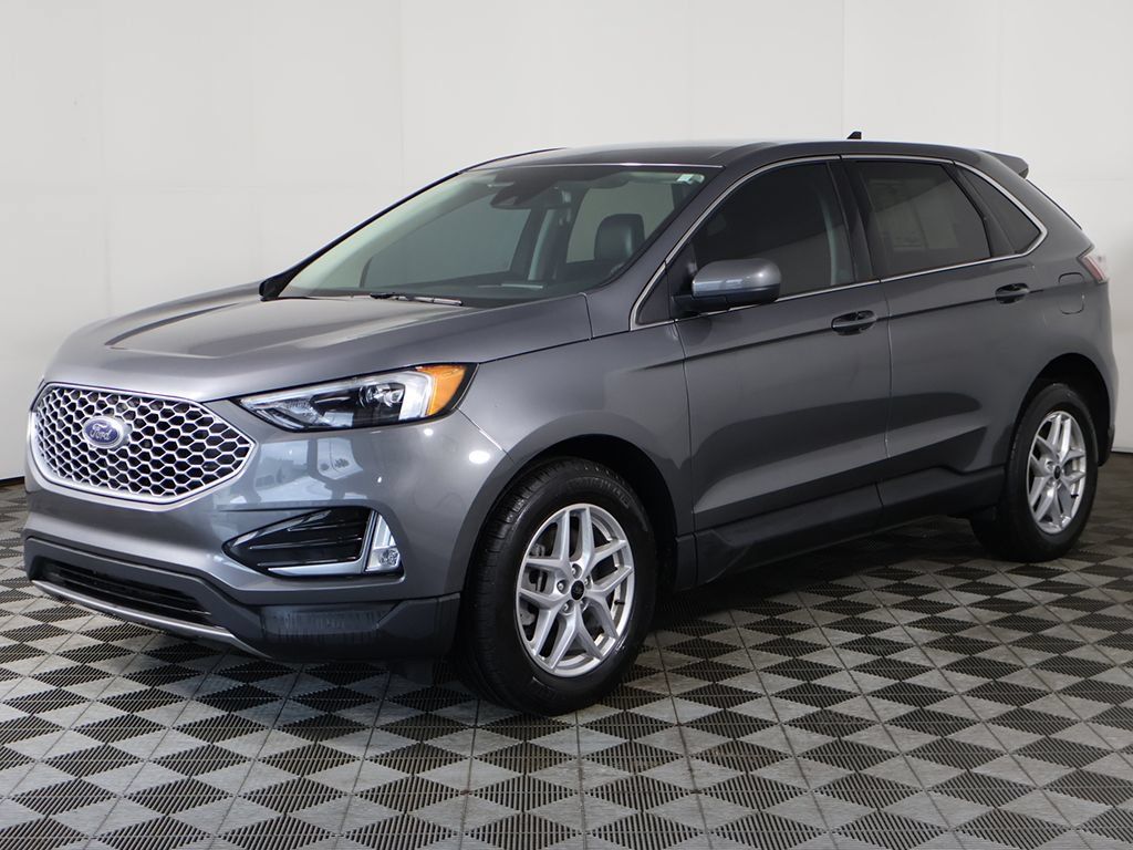 Used 2024 Ford Edge SEL w/ Convenience Package AWD/4WD image 6