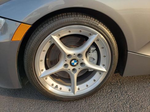 Used 2008 BMW Z4 3.0si image 29