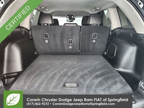 Certified 2023 Jeep Grand Cherokee Limited w/ Black Appearance Package image 30