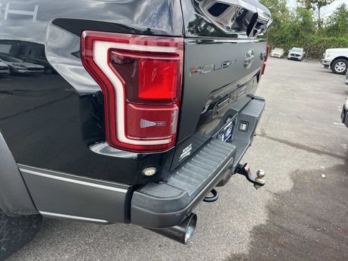 Used 2018 Ford F150 Raptor w/ Equipment Group 802A Luxury AWD/4WD image 12