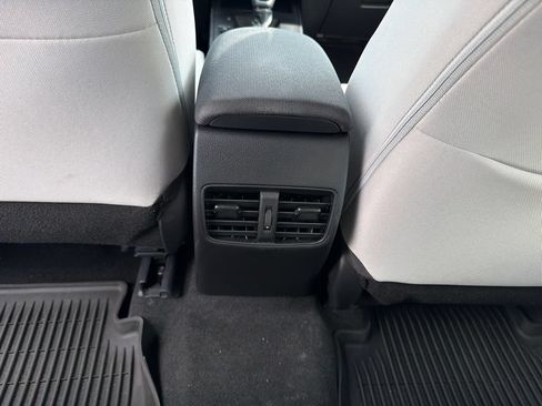 Used 2026 Toyota Corolla Cross L FWD image 22