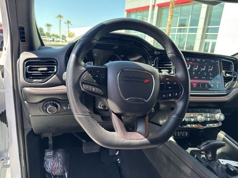 Used 2025 Dodge Durango GT AWD/4WD image 14