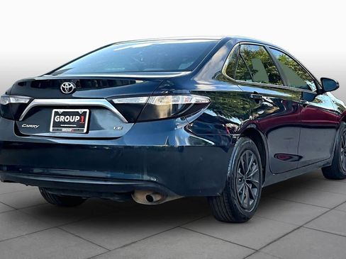 Used 2016 Toyota Camry LE FWD image 13