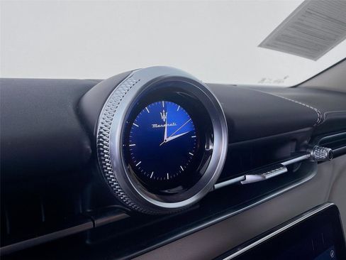 Used 2023 Maserati Grecale GT image 15