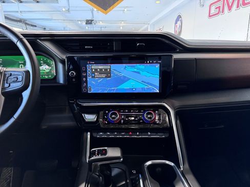 Certified 2025 GMC Sierra 1500 Denali image 18