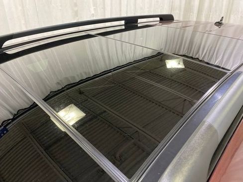 Used 2010 Mercedes-Benz GLK 350 4MATIC image 22