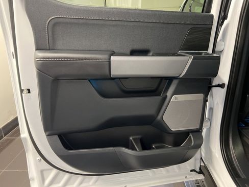 Certified 2025 Ford F150 Lightning Lariat image 34