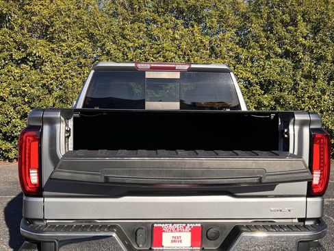 Used 2021 GMC Sierra 1500 SLT w/ SLT Premium Package image 9
