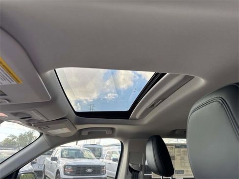 New 2025 Ford Maverick Lariat w/ Black Appearance Package image 20