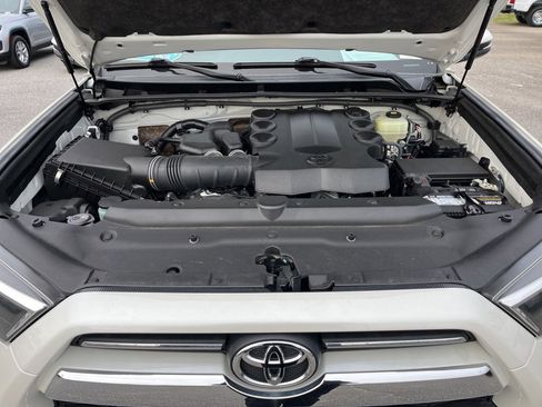 Used 2022 Toyota 4Runner Limited image 26