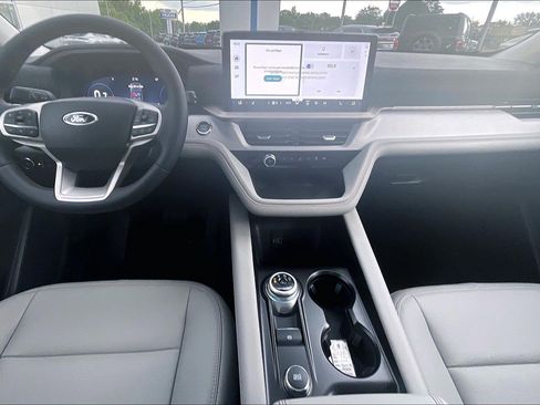 New 2026 Ford Explorer Active w/ Active Comfort Package AWD/4WD image 5