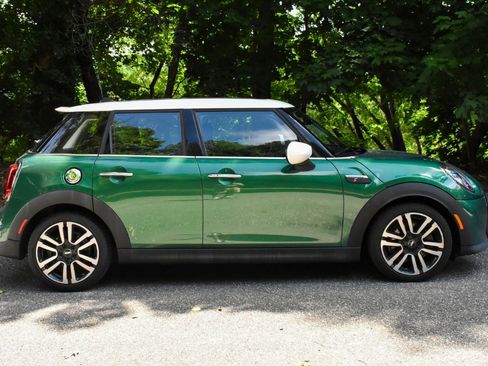 Used 2022 MINI Cooper S FWD image 8