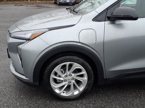 New 2027 Chevrolet Bolt LT w/ Comfort Package image 7