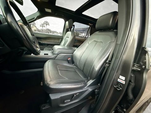 Used 2020 Ford Expedition Limited image 23