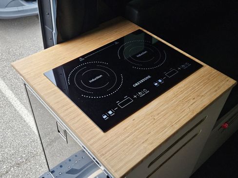 Used 2025 Mercedes-Benz Sprinter 2500 image 28