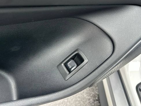 Used 2025 BMW i4 eDrive40 RWD image 35