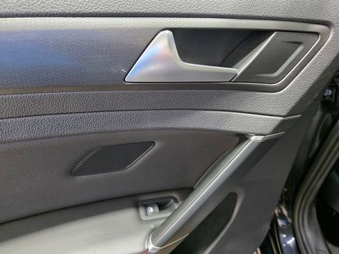 Used 2019 Volkswagen GTI Autobahn image 28