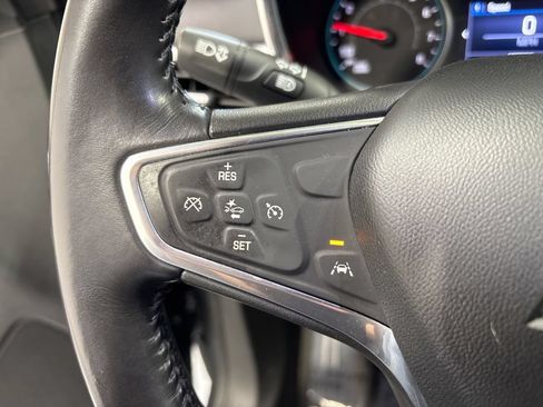 Used 2021 Chevrolet Equinox LT FWD image 13