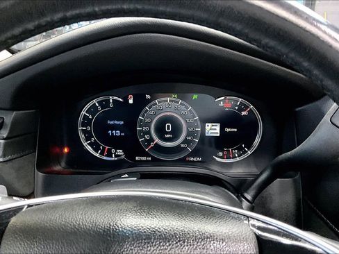 Used 2016 Cadillac Escalade Luxury image 13