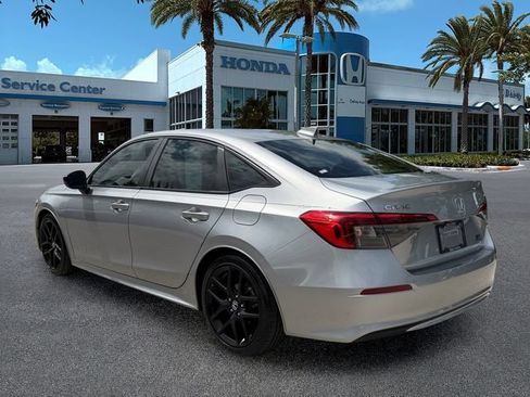 Used 2023 Honda Civic Sport image 6