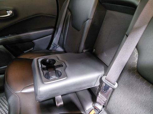 Certified 2020 Jeep Compass Latitude w/ Cold Weather Group image 38