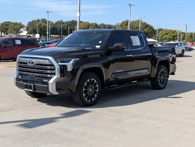 Used 2024 Toyota Tundra Limited w/ Power Package AWD/4WD image 10