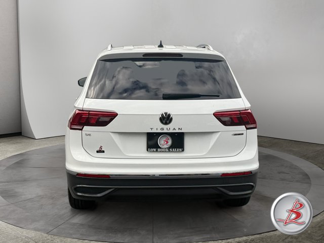 Used 2024 Volkswagen Tiguan SE AWD/4WD image 6