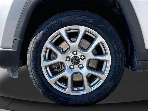 Used 2025 Jeep Compass Limited AWD/4WD image 32