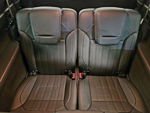 Used 2019 Mercedes-Benz GLS 450 4MATIC image 36